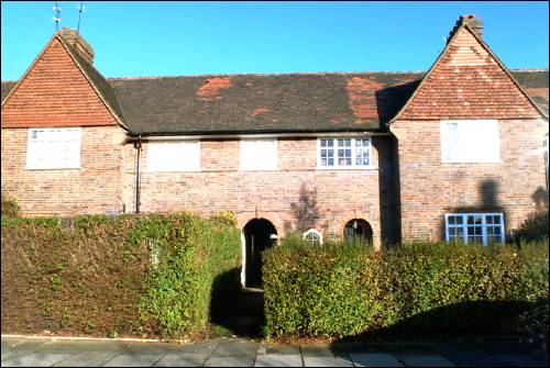 07-9 Neale Close